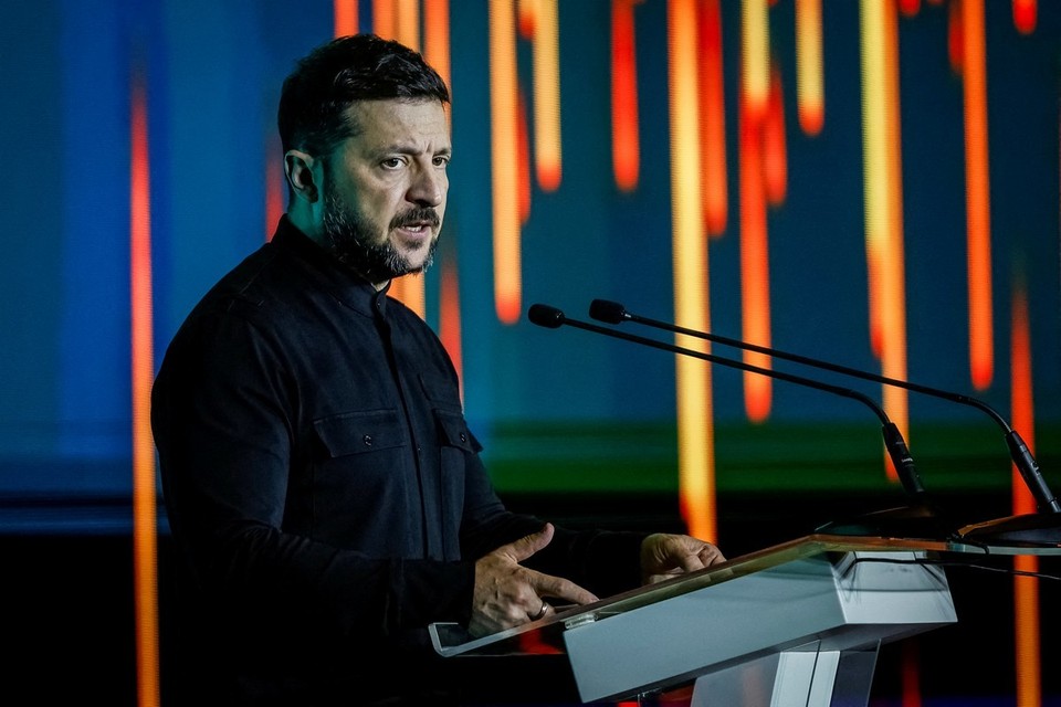 «Все спустили на удары вглубь России»: Зеленский признал, что деньги на войну закончились