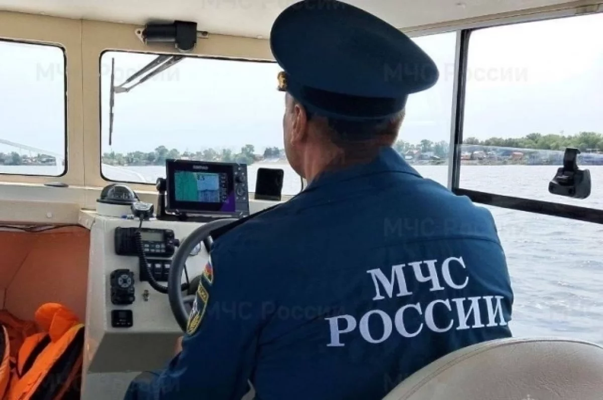 На Сахалине река смыла домики базы отдыха, исчезли два человека