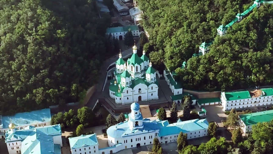 Неизвестные зарезали монаха Святогорской лавры УПЦ
