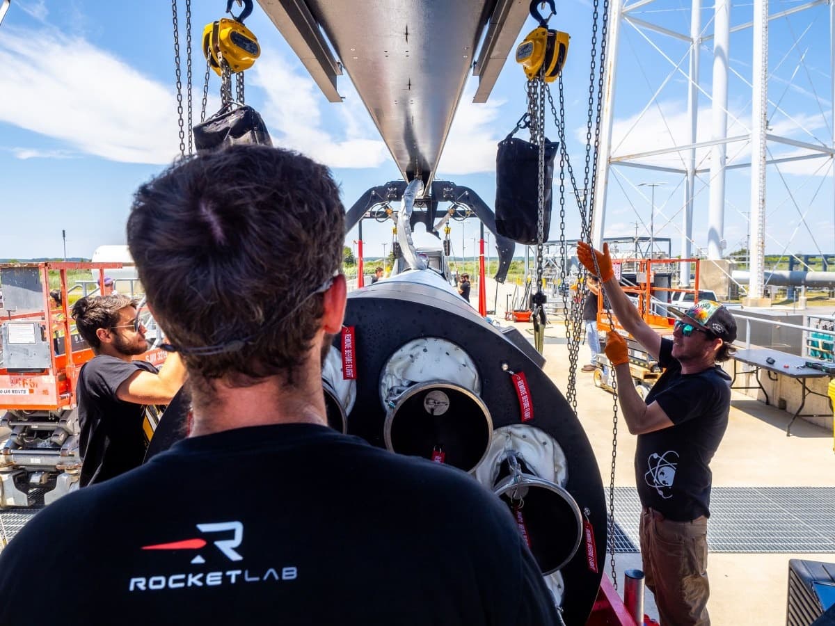 Космодром в морских контейнерах: Rocket Lab создала мобильную систему GHOST для развёртывания ракетных пусков в любой точке мира