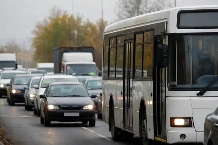 В Нижнем парализовано движение на проспекте Гагарина