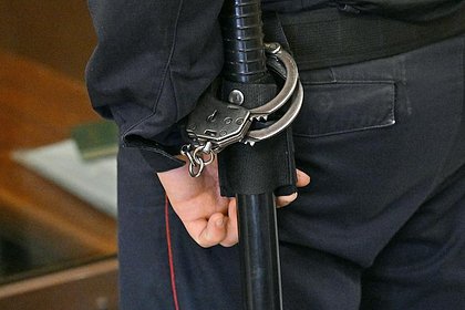 Стала известна судьба забившей мать ножом школьницы и ее друг