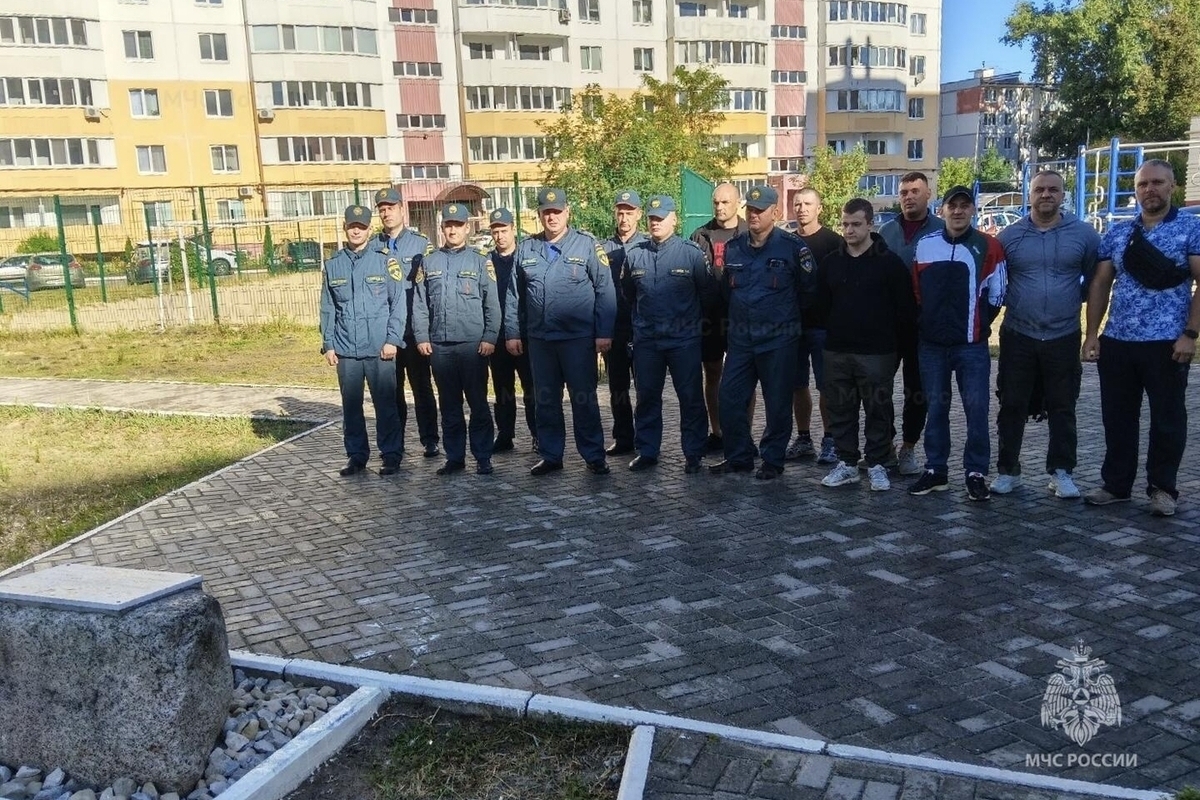 В Брянске почтили память погибших спасателей