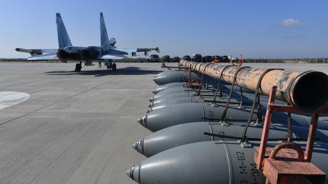 ВС России поразили резервуары с ГСМ в порту Южный