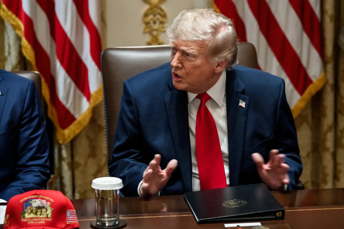 "Угроза урона": выяснилось, кто отговорил Трампа бомбить Иран