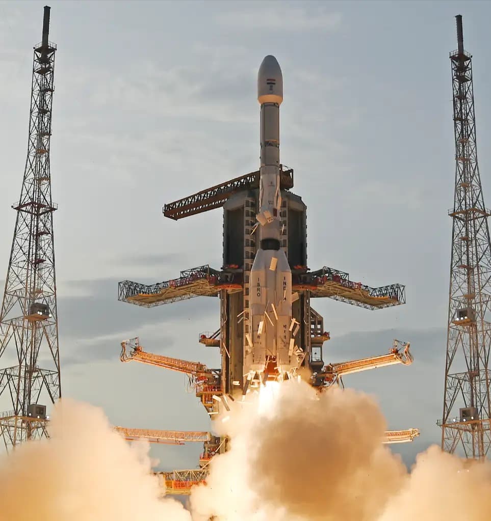 NASA пригласило Индию присоединиться к созданию постоянной базы у южного полюса Луны