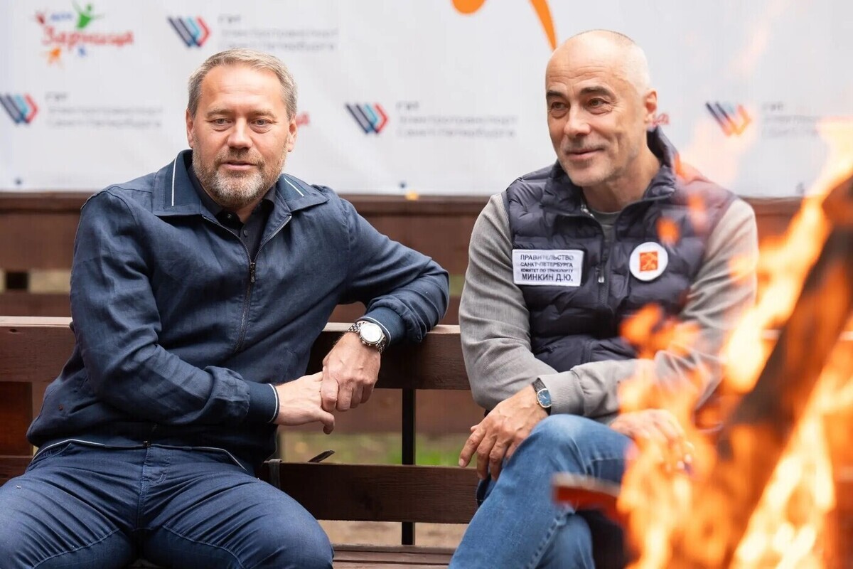 Александр Бельский посетил лагерь «Зарница» и подарил детям футбольные мячи