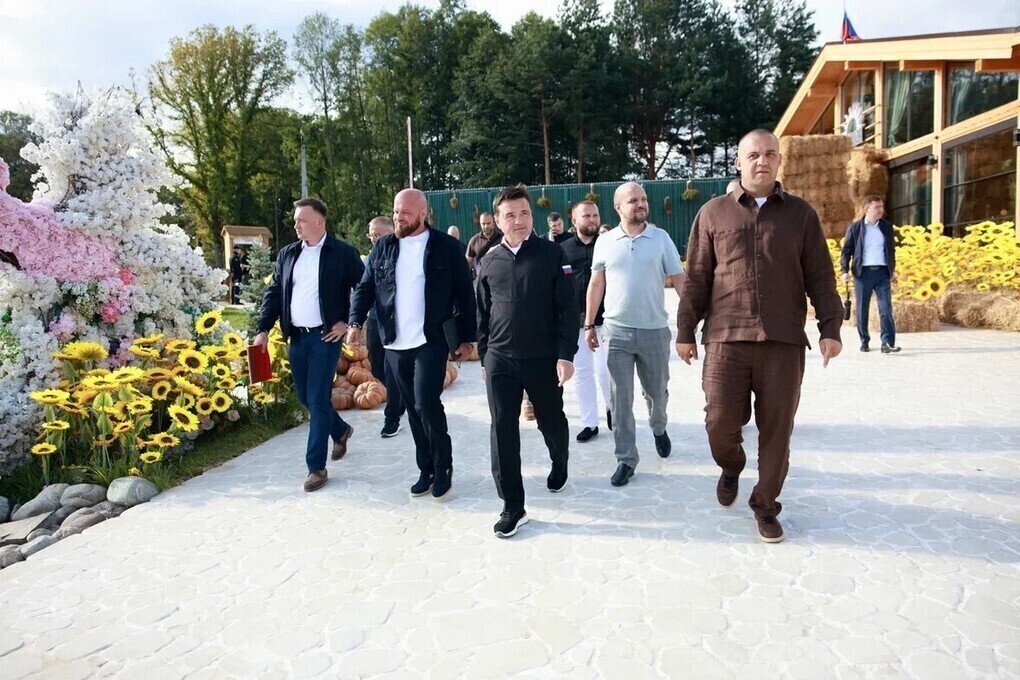 Благоустроенный парк «Сераксеево» в Серпухове стал центром притяжения семей с детьми и любителей спорта