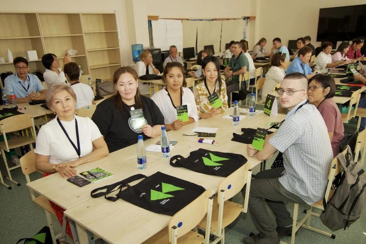 В Калмыкии стартовала программа подготовки учителей информатики в области современных технологий