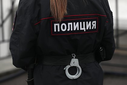 Россиянин ударил заступившуюся за его сына сотрудницу полиции