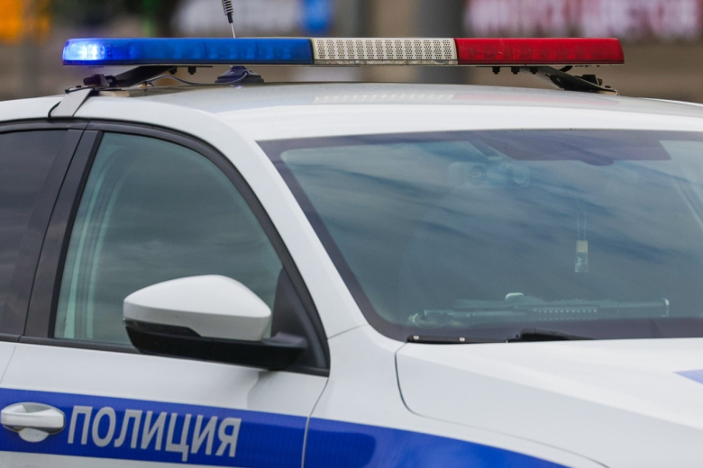 Годовалая девочка едва не выпала из окна, пока мать спала пьяной