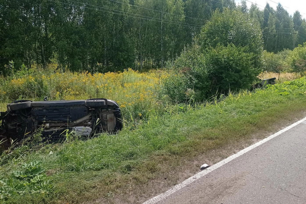 Под Орлом в лобовом столкновении двух авто пострадал водитель ВАЗа