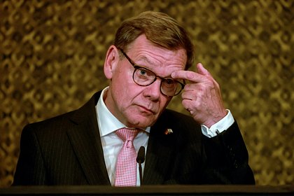Главу МИД Германии захотели отправить на фронт из-за поддержки Украины
