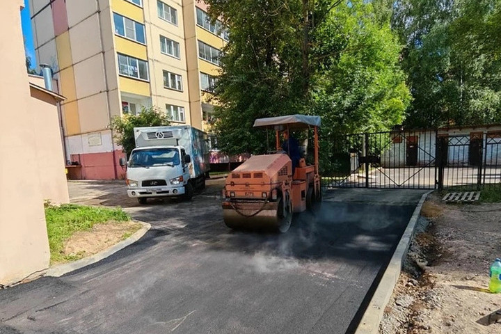 "Смоленскавтодор" отремонтировал проезд к детскому саду "Россияночка"