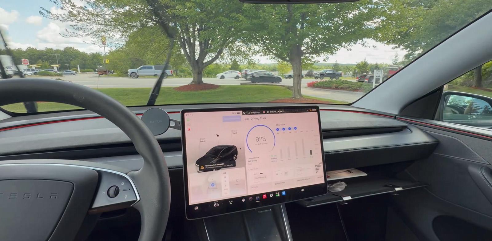 Grok Илона Маска получил еще больше контроля над Tesla и научился выполнять несколько команд одновременно