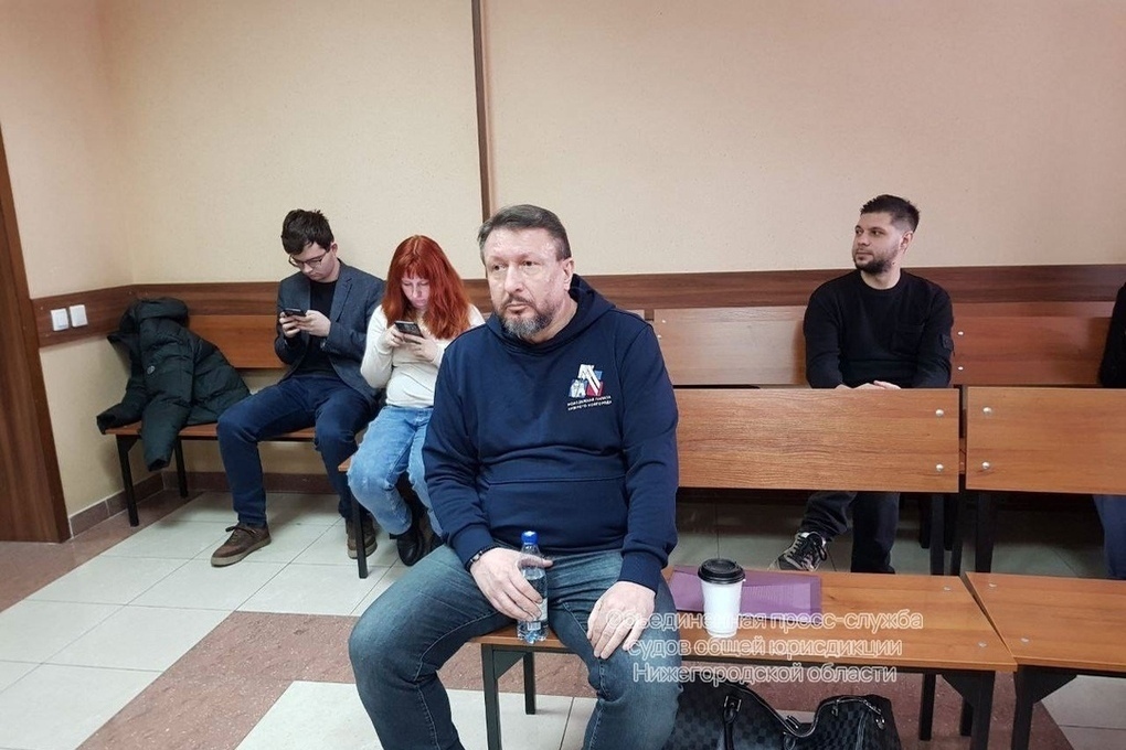 Экс-спикер думы Нижнего Олег Лавричев попал в штрафной изолятор