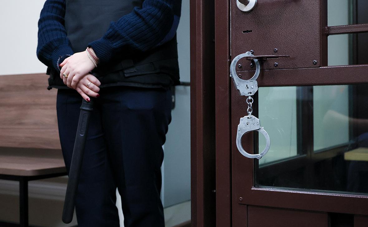 Миллиардера Ушеровича заочно приговорили к 12 годам за взятку в ₽1,4 млрд