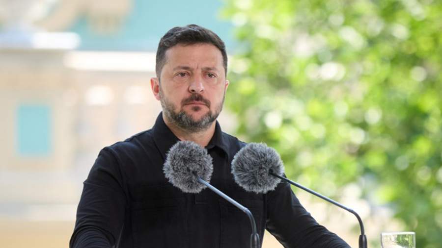 На Украине Зеленского заподозрили в использовании хромакея в видеообращениях