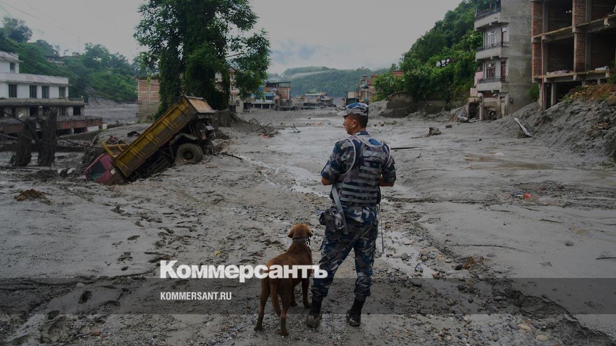 После наводнения в Непале пропали восемь российских туристов