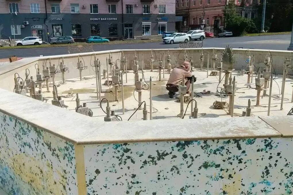На Московской площади в Курске началась реконструкция фонтана