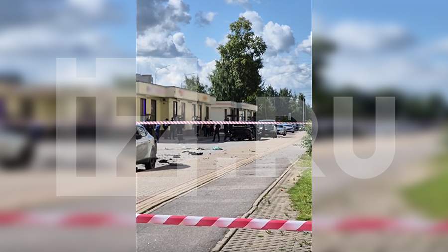 Автомобиль взорвался в Санкт-Петербурге