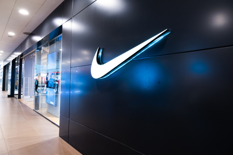 Акции Nike рухнули до уровня десятилетней давности