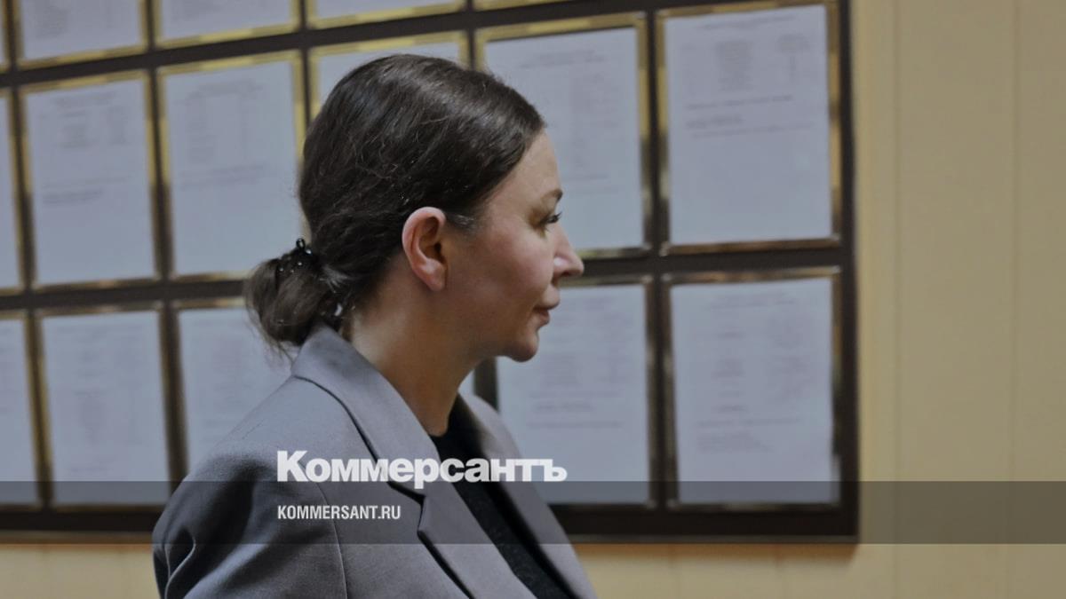 Суд принял требование ФНС к Блиновской на 15,5 тыс. руб.