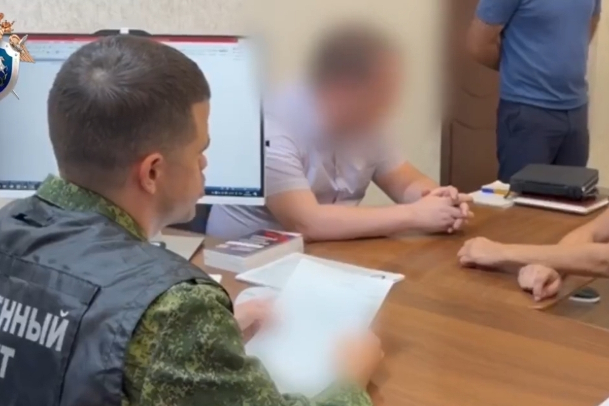 В Сочи задержали двух местных жителей, осквернивших памятник танкистам