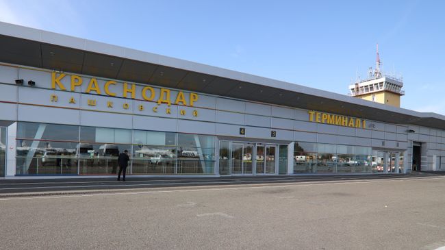 В аэропорту Краснодара ввели временные ограничения