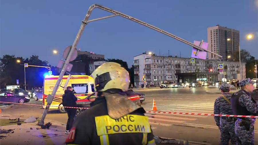 Опубликованы кадры момента аварии на юго-западе Москвы