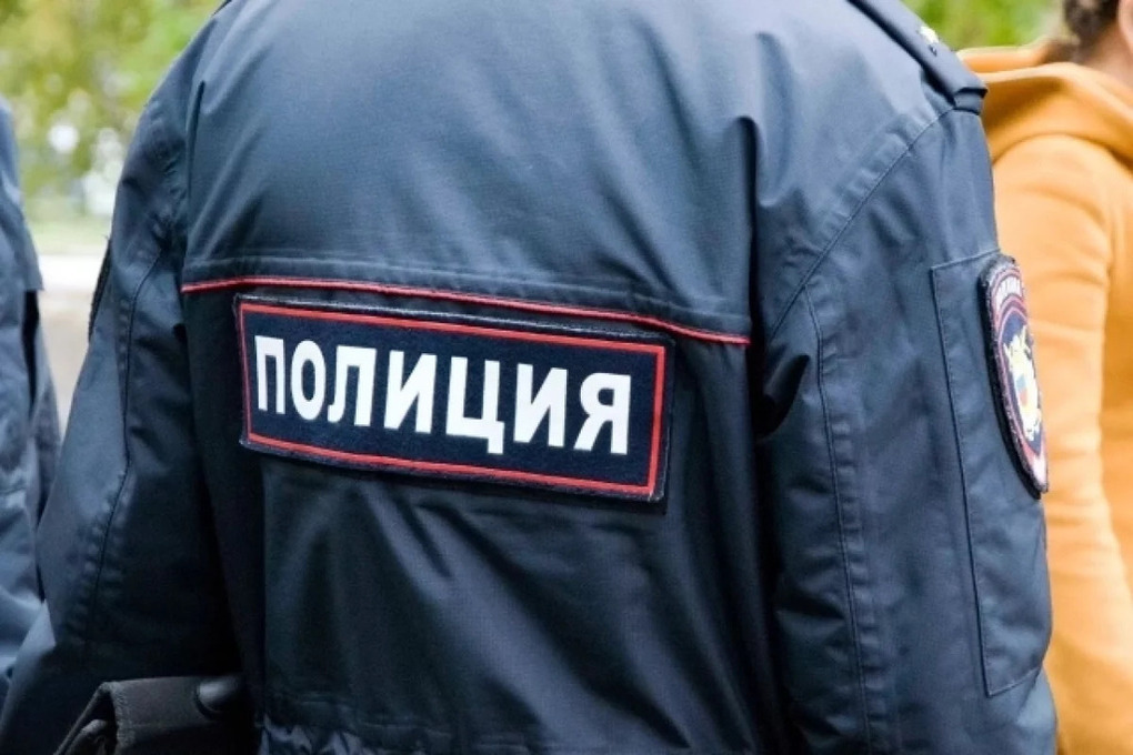 Ярославские подростки устроили опасные игры на крыше аварийного дома