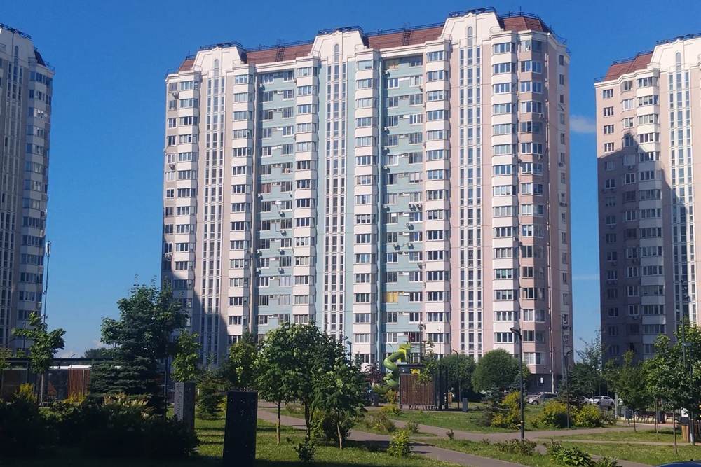На торги выставлены 16 коммерческих помещений на улице Авиаторов