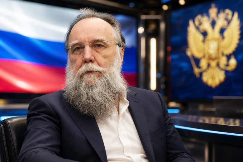 «Украину надо просто упразднить». Дугин — о трех сценариях будущего России