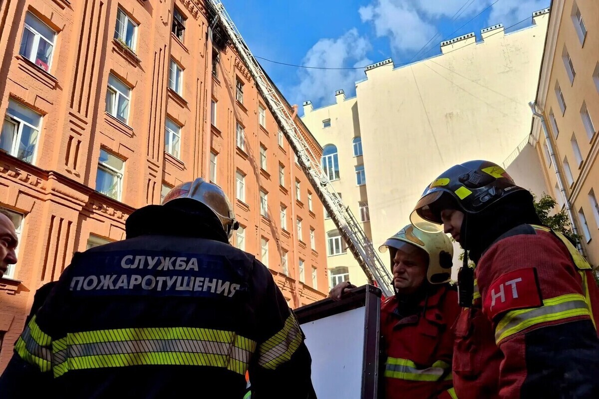 В пожаре на Большой Зелениной в Петербурге погиб мужчина