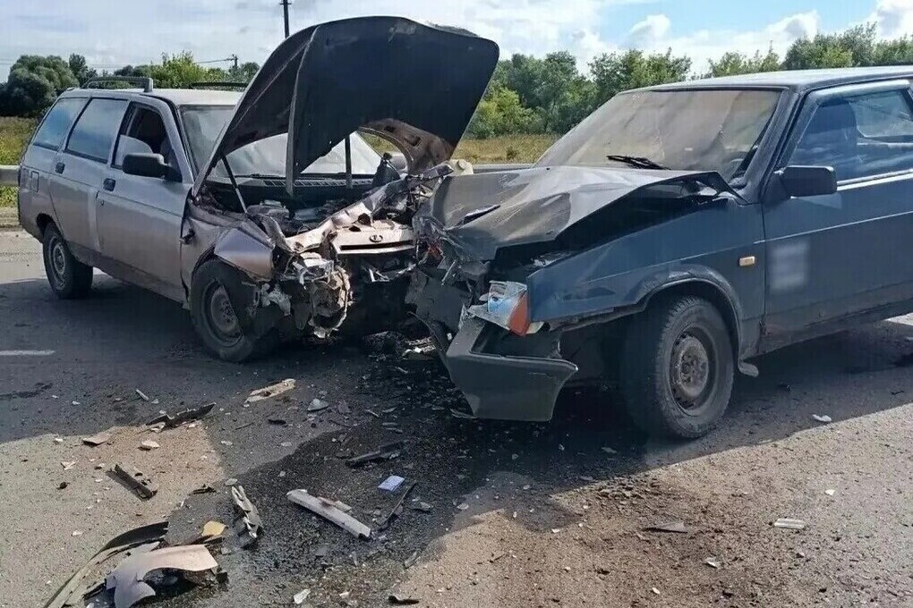 Виновник аварии в Эртильском районе отправил в больницу автолюбительницу