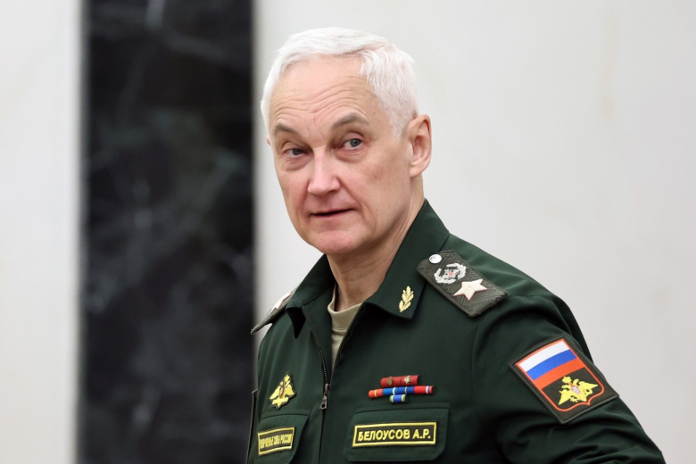Белоусов наградил «Золотыми Звездами» отличившихся бойцов СВО