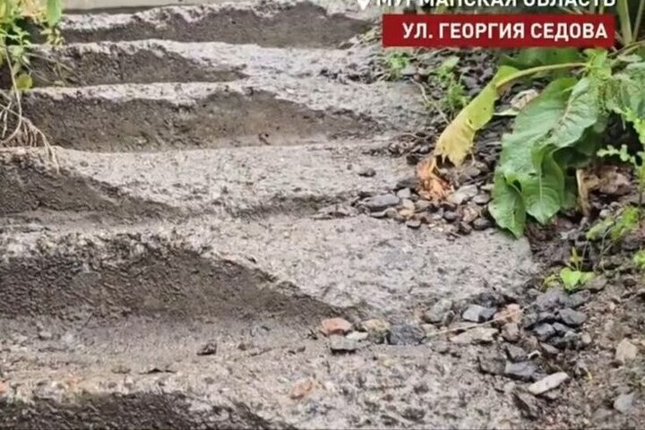 Разрушенные лестницы для тысячи школьников Мурманска починят после признания бесхозными
