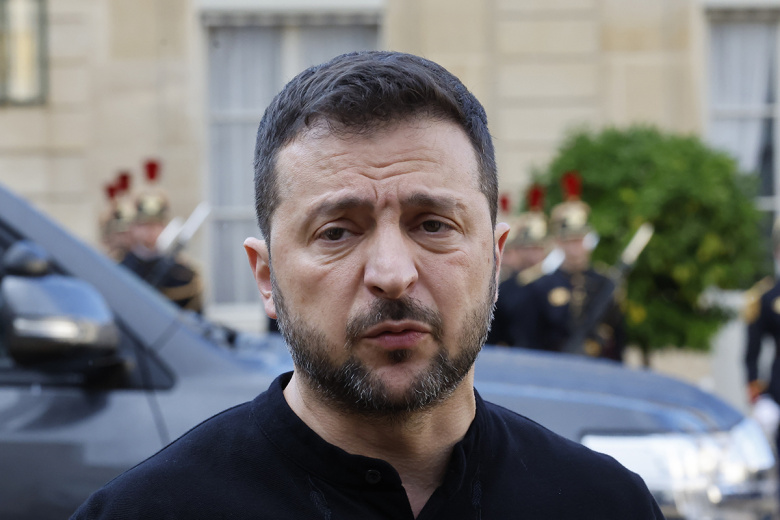 «Плюют в лицо»: Зеленскому «прилетело» из Польши за «бандеровский пантеон»