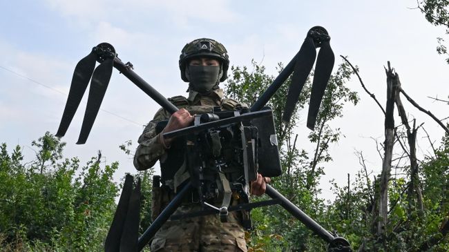 Боец рассказал, для чего ВСУ используют тяжелые гексакоптеры