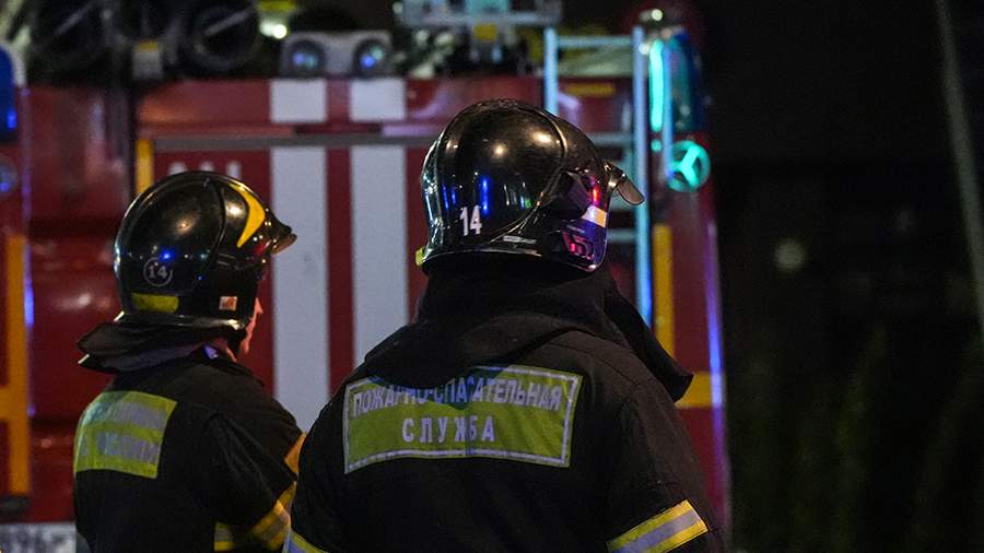 Два человека погибли и трое пострадали при пожаре в частном доме в Татарстане