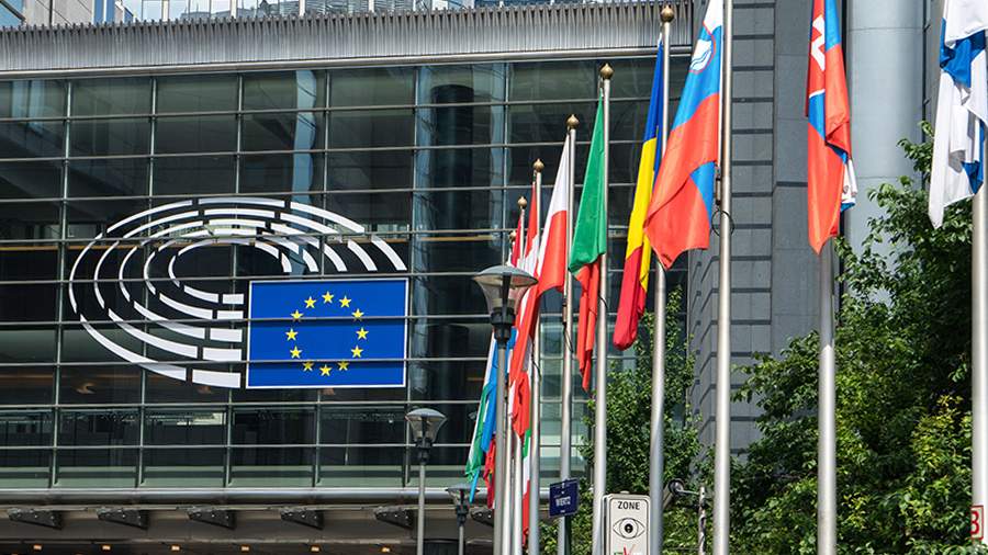 Сикорский пожаловался на искушение партнеров по ЕС вернуться к диалогу с РФ