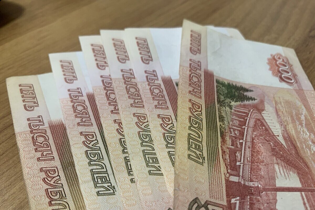 Воронежского преподавателя оштрафовали на 400 тысяч рублей за взятки с дипломников