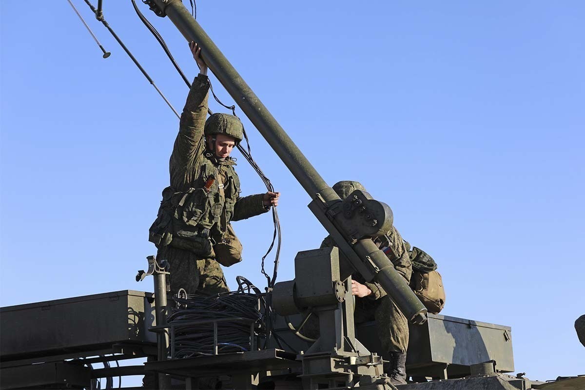 «Завоют по всему миру»: РФ серийно создает комплекс против Starlink