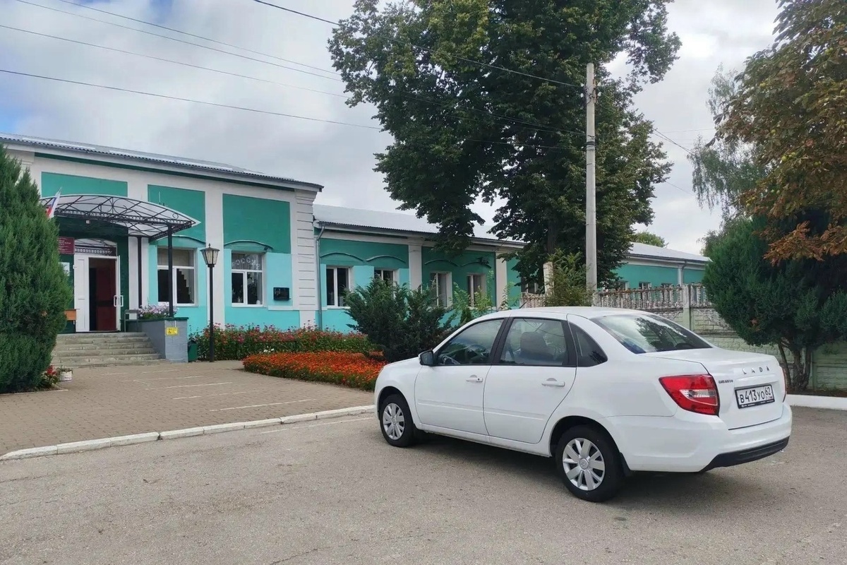 Для четырёх школ Рязанской области приобрели новые автомобили
