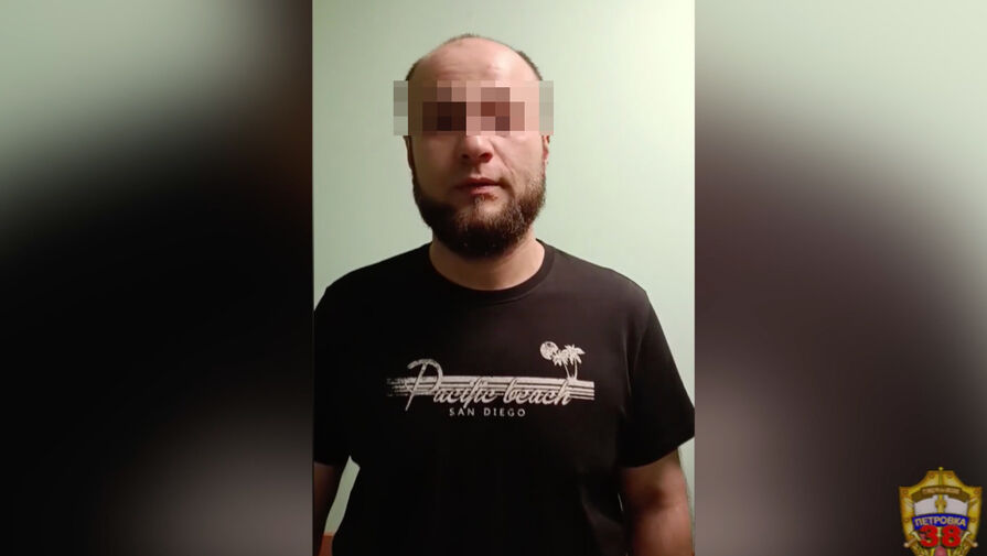 Пассажир метро в Москве напал на мужчину и обокрал его, это попало на видео
