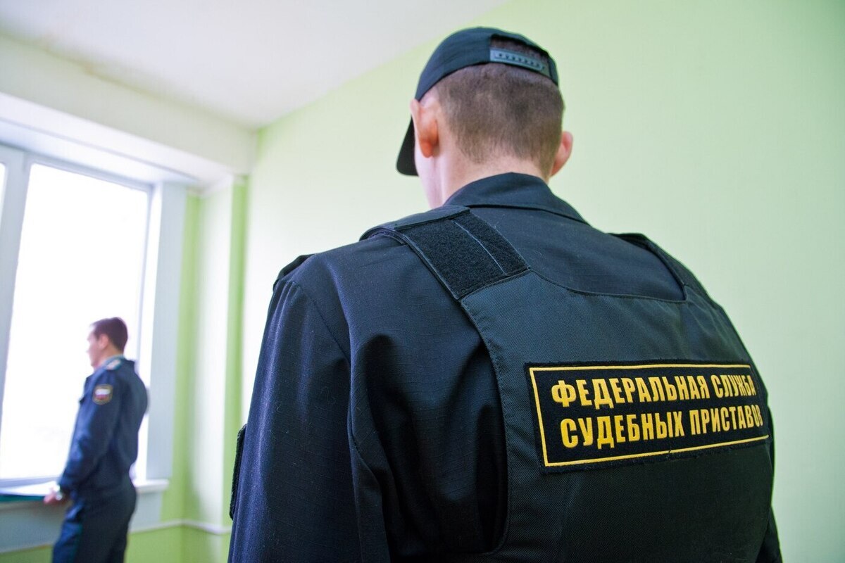 УК из Астрахани погасила долг в 500 тысяч рублей после ареста ее кассы