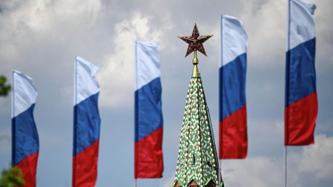 Несмотря на санкции, российская экономика продолжает расти, заявил сенатор