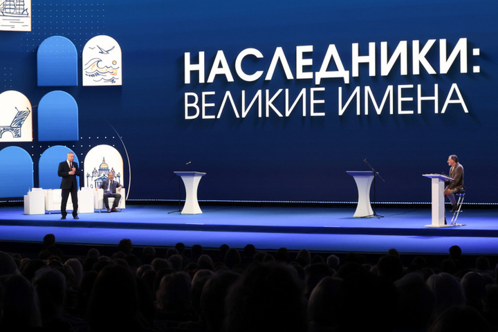 Александр Беглов: образование неразрывно связано с воспитанием