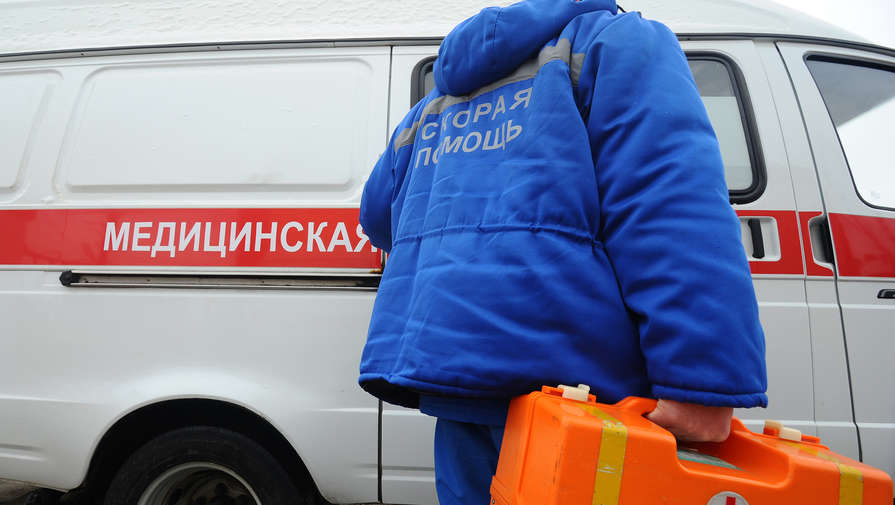 В Прикамье пациент пытался заколоть ножницами медика скорой, оказывавшего ему помощь