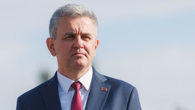 Глава ПМР поблагодарил Россию за помощь в изготовлении учебников для школ